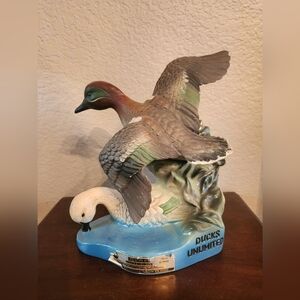 Vintage 1981 Jim Beam 🦆 Ducks Unlimited Whiskey Unopened Decanter EUC $45